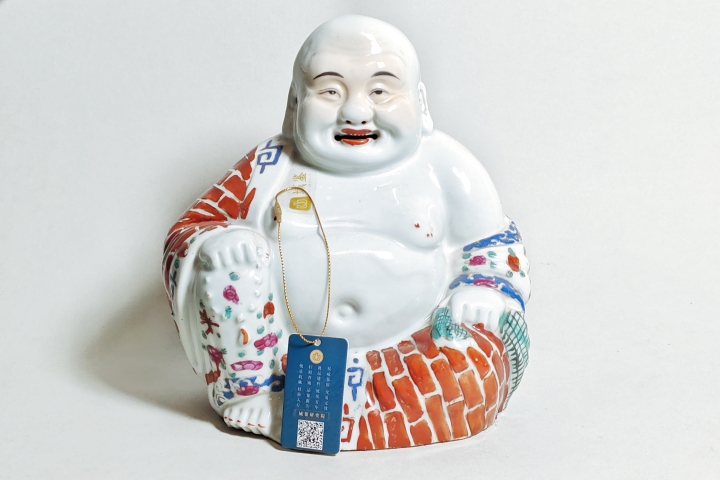 域鉴古玩】民国·粉彩弥勒佛造像拍卖价格/图片/值多少钱