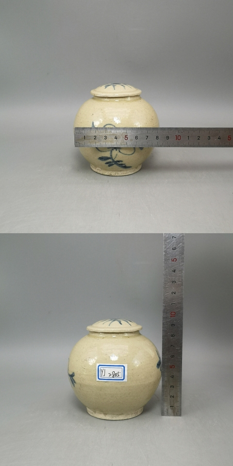 古玩陶瓷明晚期花卉紋青花蓋罐拍賣(mài),當(dāng)前價(jià)格850元