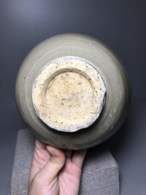 古玩陶瓷元,龍泉青釉印花紋深腹碗拍賣,當前價格1600元