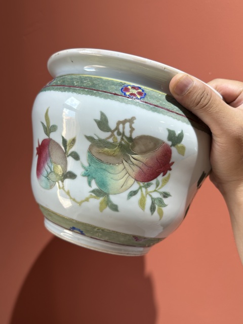 古玩陶瓷清代光緒粉彩三多紋花盆拍賣，當前價格22800元