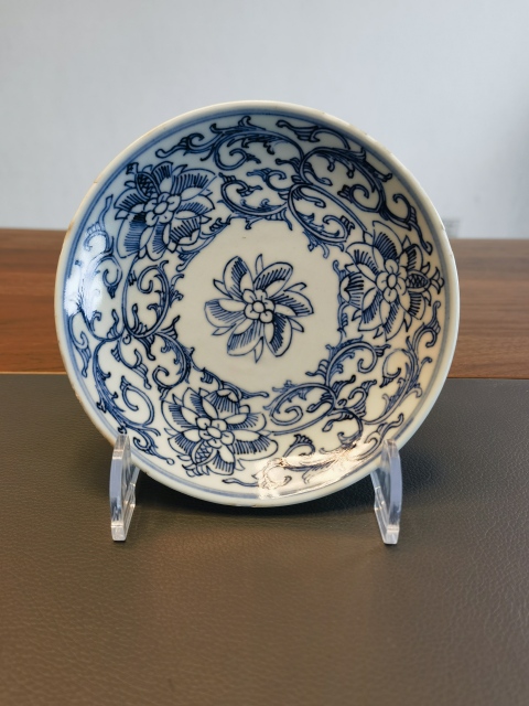 古玩陶瓷大清乾隆年制官窯本朝款青花淡描花卉紋盤拍賣，當前價格800元