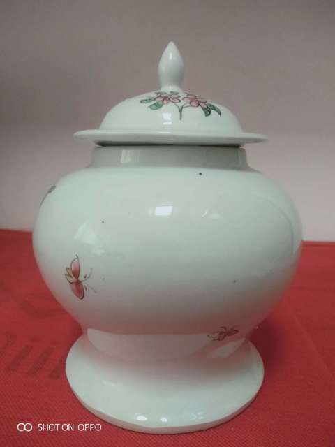 古玩陶瓷粉彩花鳥紋蓋罐拍賣,當前價格856元