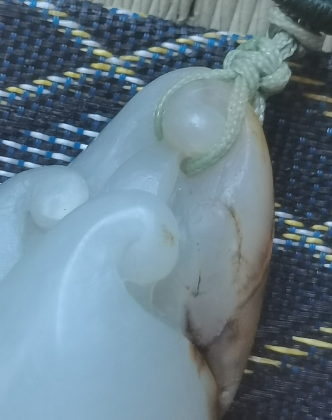 古玩玉器新疆和田獨籽玉吊墜拍賣，當前價格890元