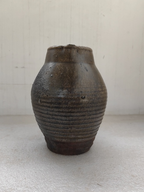 古玩陶瓷褐釉花澆拍賣,當前價格680元