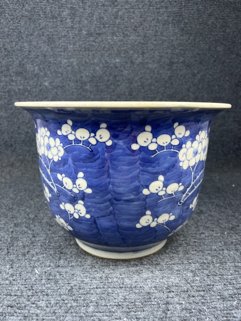 古玩陶瓷冰梅紋花盆拍賣,當前價格5588元