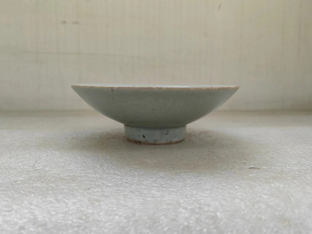 古玩陶瓷豆青釉高足盤拍賣,當前價格220元