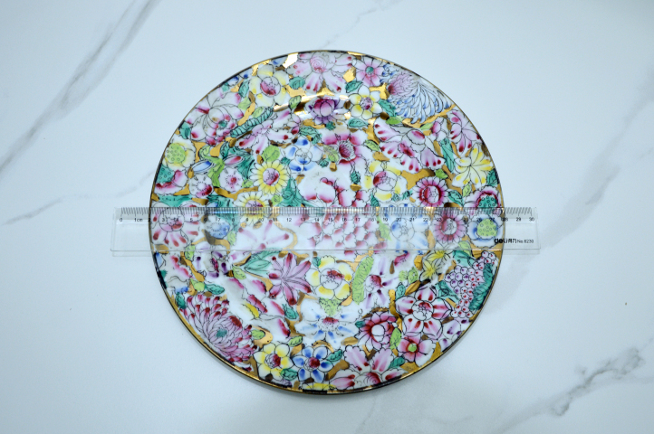 古玩陶瓷【乾隆年製&澳門制造英文】粉彩描金百花不落地折腰盤拍賣,當前價格1299元