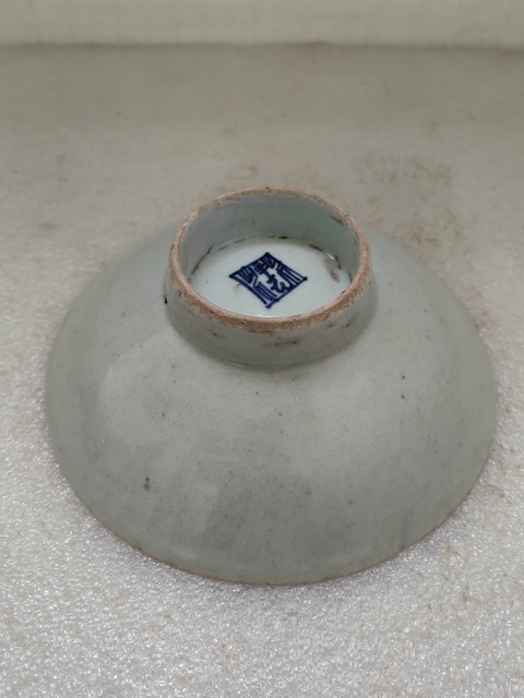 古玩陶瓷豆青釉高足盤拍賣,當前價格220元