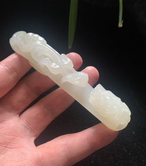 明代羊脂白級別大龍鉤拍賣，當前價格45000元