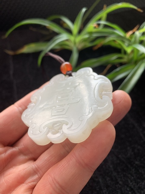 古玩玉器清代和田一級(jí)白玉福自天來牌子拍賣,當(dāng)前價(jià)格180000元