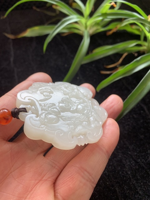 古玩玉器清代和田一級(jí)白玉福自天來牌子拍賣,當(dāng)前價(jià)格180000元