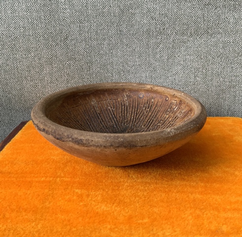 古玩陶瓷褐釉茶碾拍賣(mài)，當(dāng)前價(jià)格0元