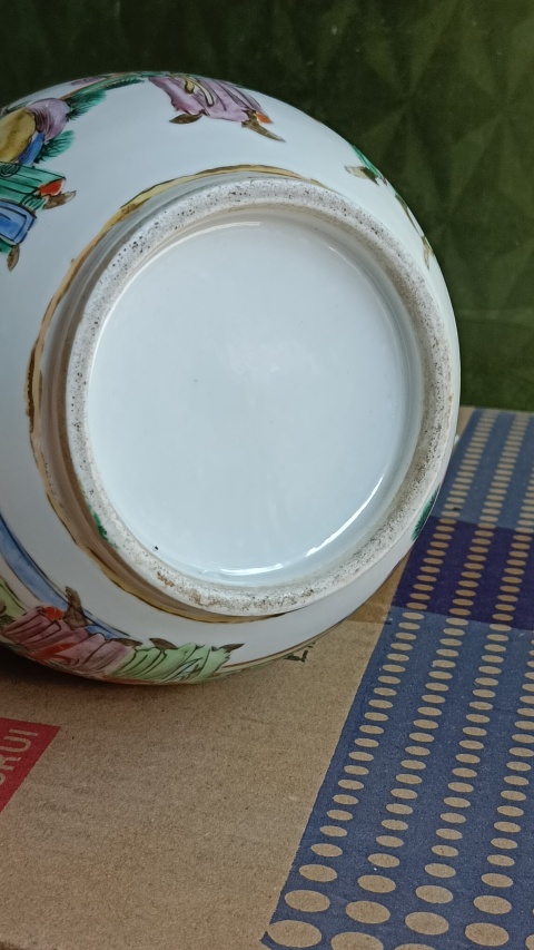 古玩陶瓷五彩人物故事天球瓶拍賣，當前價格6800元