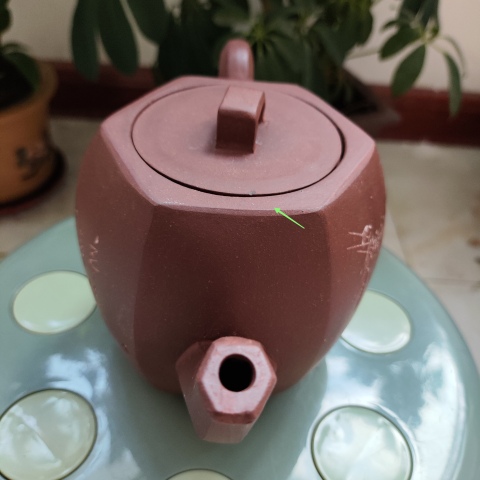 古玩雜項(xiàng)紫砂壺〔中六方〕拍賣,當(dāng)前價(jià)格420元
