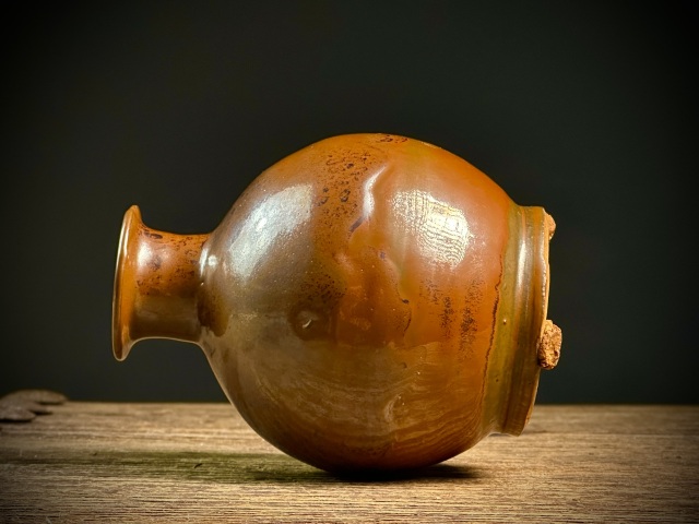 古玩陶瓷清代·紫金釉凈瓶拍賣,當(dāng)前價(jià)格1850元