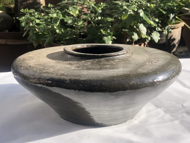 古玩陶瓷明末清初.飛碟型褐釉扁瓶(盛酒器) 超大尺寸拍賣,當前價格0元