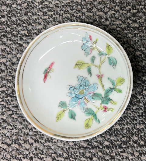 古玩陶瓷清晚粉彩花蝶紋小盤一對拍賣,當前價格2800元