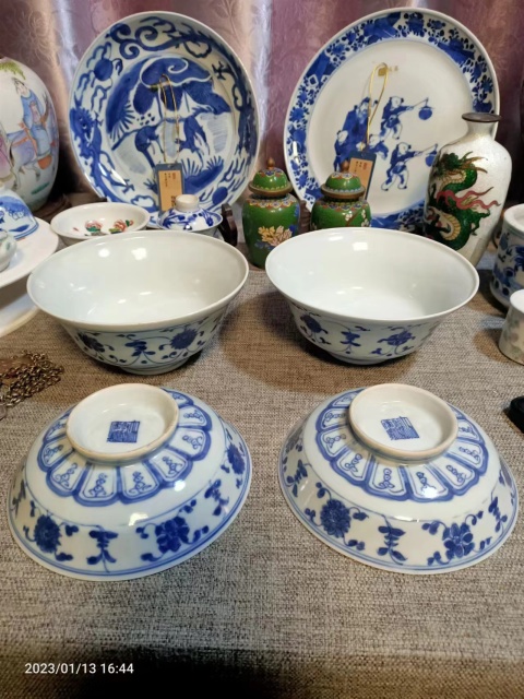 古玩陶瓷乾隆花卉紋青花蓋碗拍賣,當(dāng)前價(jià)格26888元