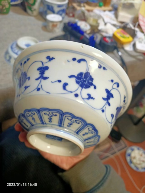 古玩陶瓷乾隆花卉紋青花蓋碗拍賣,當(dāng)前價(jià)格26888元