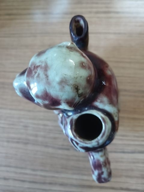 古玩陶瓷清晚.紅釉猴形壺.域鑒秋拍作品拍賣，當前價格2600元