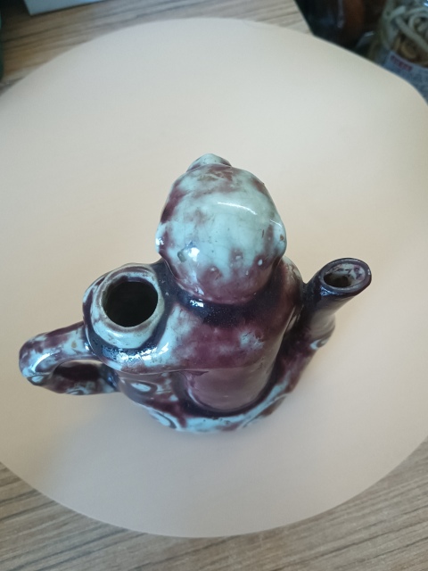 古玩陶瓷清晚.紅釉猴形壺.域鑒秋拍作品拍賣，當前價格2600元