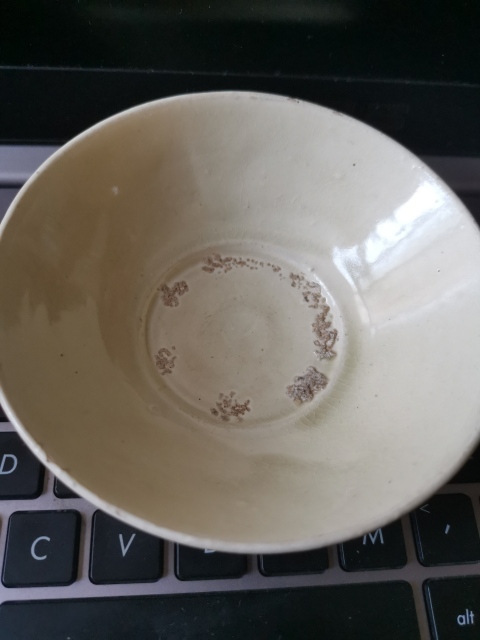 古玩陶瓷元代河南窯口，白釉茶盞拍賣，當前價格1666元