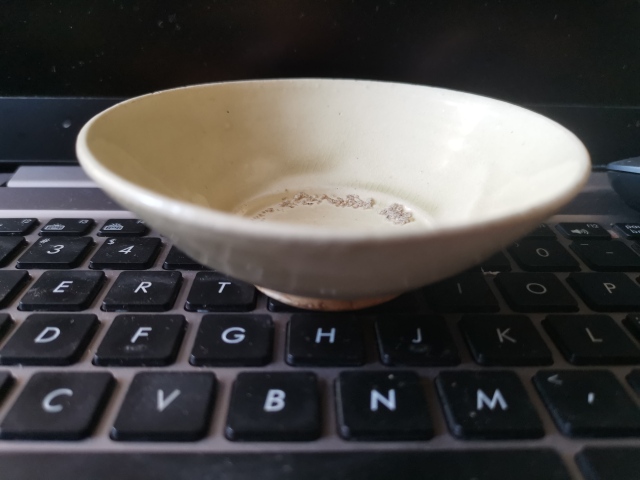 古玩陶瓷元代河南窯口，白釉茶盞拍賣，當前價格1666元