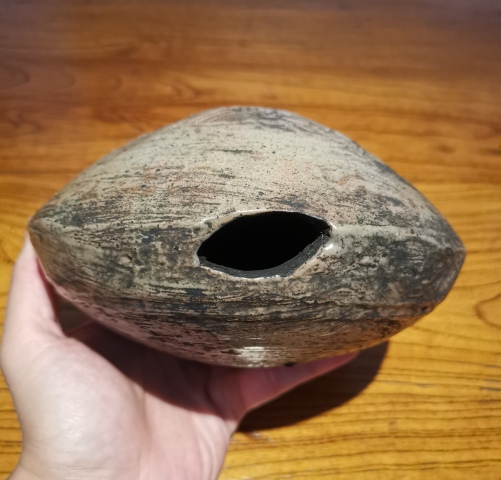 古玩陶瓷宋青釉印花手爐拍賣,當前價格3000元