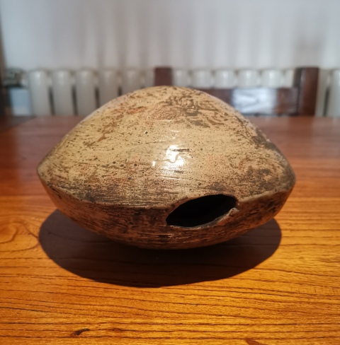 古玩陶瓷宋青釉印花手爐拍賣,當前價格3000元