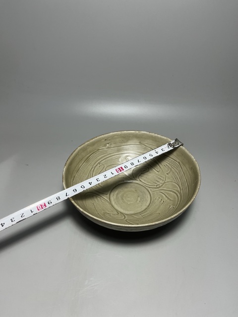 古玩陶瓷北宋同安越青瓷刻花碗拍賣,當前價格0元