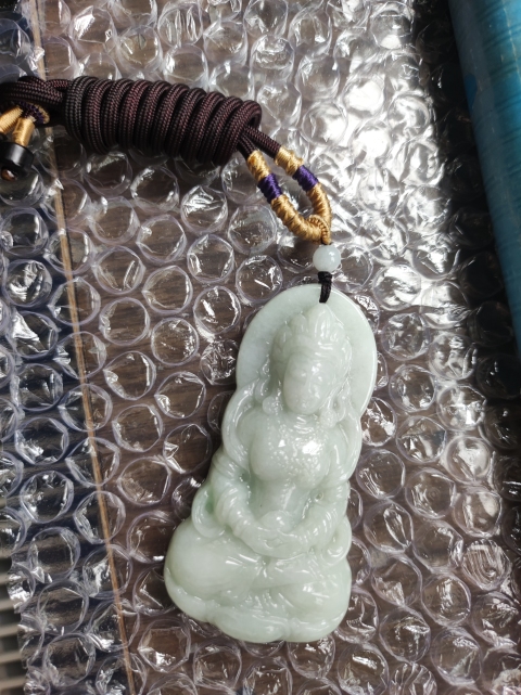 古玩玉器天然翡翠“觀音”掛件拍賣,當前價格560元
