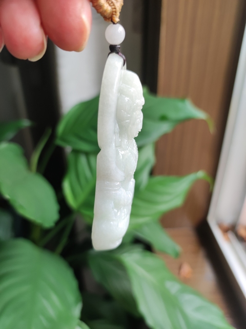 古玩玉器天然翡翠“觀音”掛件拍賣,當前價格560元