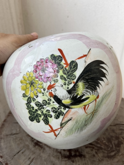 古玩陶瓷民國抗戰題材大雞圖彩繪西瓜罐拍賣,當前價格1288元