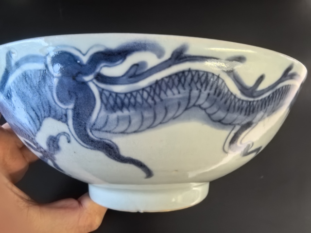 古玩陶瓷雍正青花過墻龍紋大碗(閉口龍)拍賣,當前價格11888元
