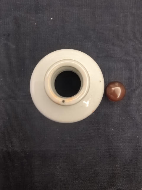 古玩陶瓷咸豐粉彩無雙譜人物鼻煙壺拍賣，當前價格8888元