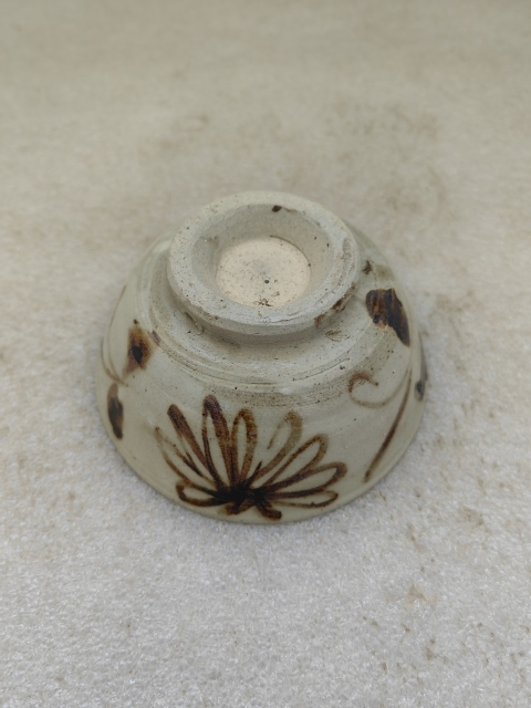 古玩陶瓷磁州窯白地黑花花卉紋碗拍賣，當前價格750元
