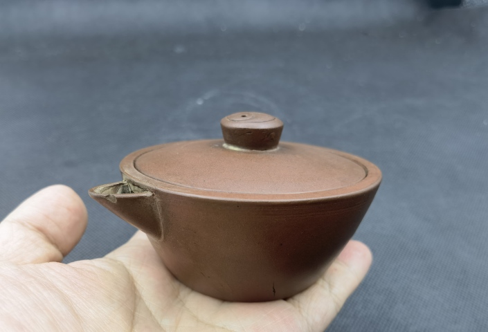 古玩雜項(xiàng)清晚紫砂壺拍賣,當(dāng)前價格1580元