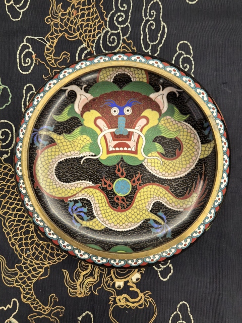 古玩陶瓷【國慶放漏】銅胎掐絲琺瑯龍紋鐋鑼洗拍賣，當(dāng)前價格2588元