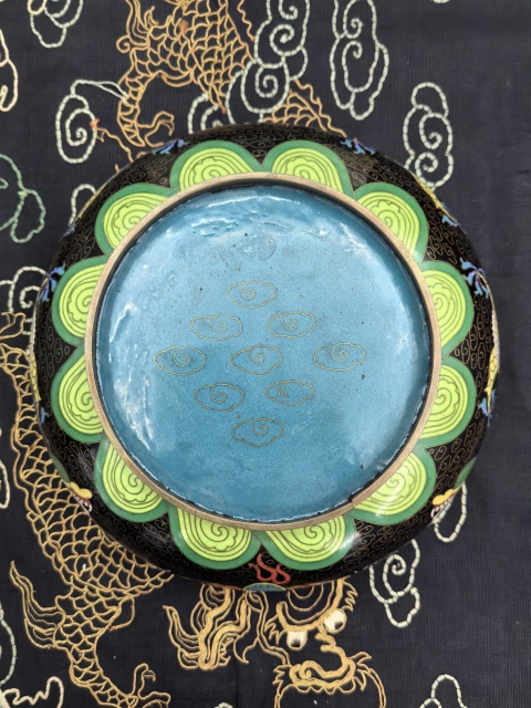 古玩陶瓷【國慶放漏】銅胎掐絲琺瑯龍紋鐋鑼洗拍賣，當(dāng)前價格2588元