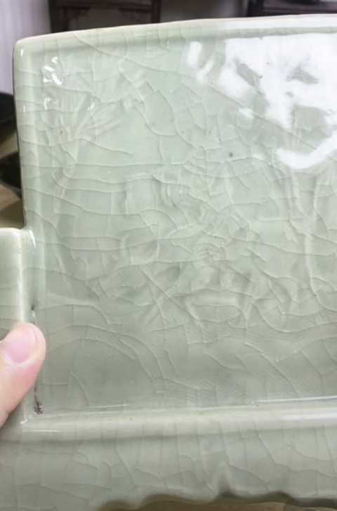 古玩陶瓷龍泉青瓷刻麒麟紋硯屏拍賣(mài)，當(dāng)前價(jià)格28000元