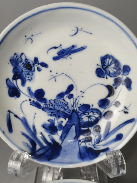 古玩陶瓷(精品賞碟)清康熙·青花靈石花蝶紋-賞碟一對拍賣,當前價格1064元