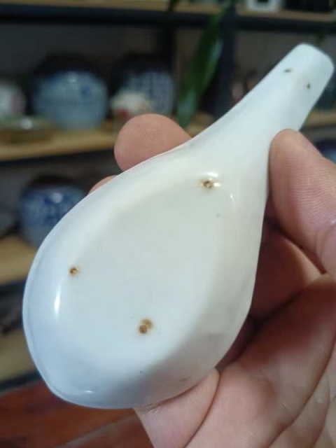 古玩陶瓷(全品)創匯時期龍紋黃地彩瓷湯勺拍賣,當前價格69元