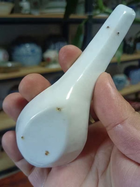 古玩陶瓷(全品)創匯時期龍紋黃地彩瓷湯勺拍賣,當前價格69元