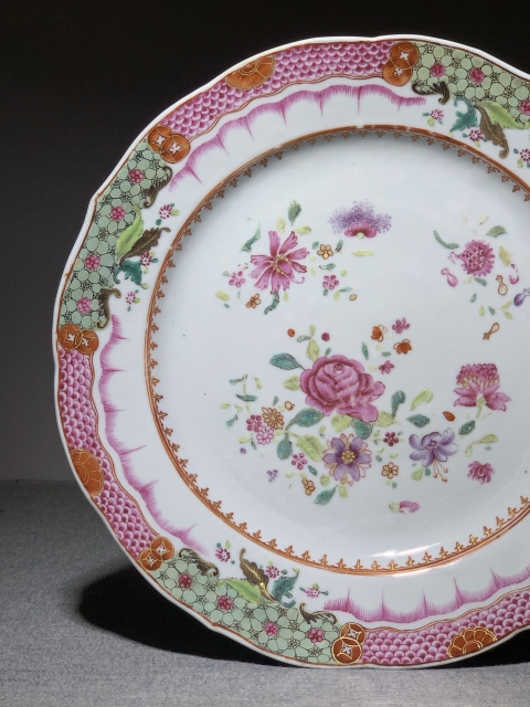 古玩陶瓷乾隆細路廣彩花卉盤拍賣，當前價格2200元