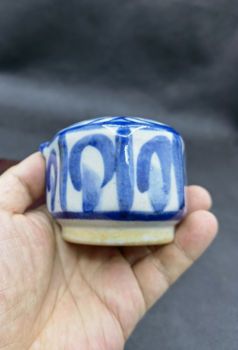 古玩陶瓷青花螺旋紋硯滴拍賣,當前價格198元