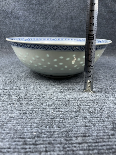 古玩陶瓷青花玲瓏瓷正面龍紋大碗拍賣，當前價格2288元