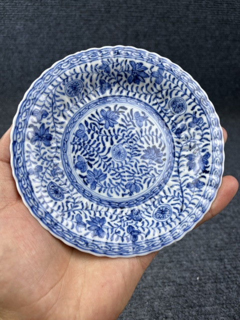 古玩陶瓷康熙青花花卉紋杯碟套拍賣，當(dāng)前價(jià)格1988元