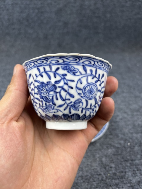 古玩陶瓷康熙青花花卉紋杯碟套拍賣，當(dāng)前價(jià)格1988元