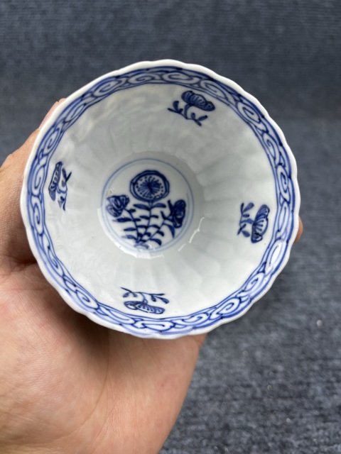 古玩陶瓷康熙青花花卉紋杯碟套拍賣，當(dāng)前價(jià)格1988元