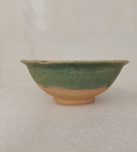 古玩陶瓷長沙窯綠釉葵口碗拍賣,當前價格0元